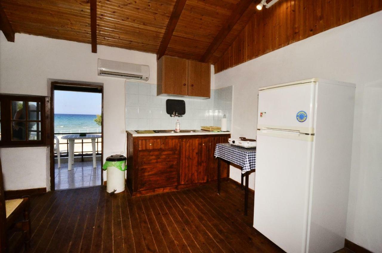 Oasis Beachfront Studios & Apartments, By Zantewize Alykanas  Extérieur photo